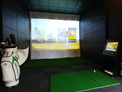 QED導入事例！福岡県糸島市のGolf&Bar Rosa Brillante様に『QED弾道解析型シミュレーター』2台設置致しました。