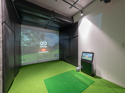 横浜市都筑区センター北駅に新しくオープンするgolfbox24様に『QED弾道解析型シミュレーター』を設置致しました。